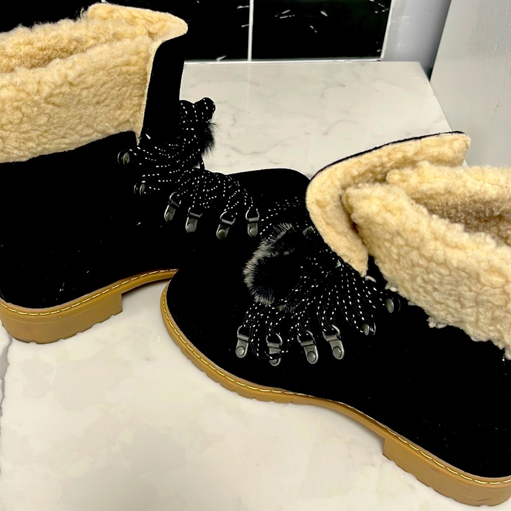 Lace up boot